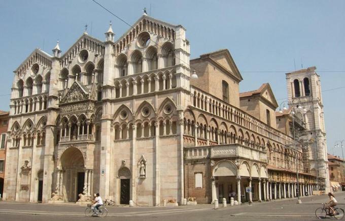 B&B Lefarfalle Ferrara Exterior photo
